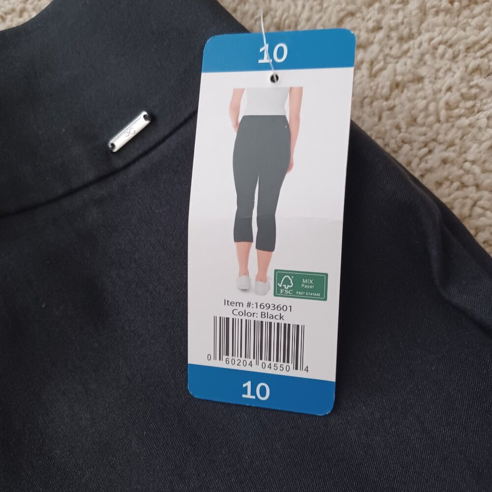 Women's Capri's, Size 10, NWT, Black - Picture 3 of 5
